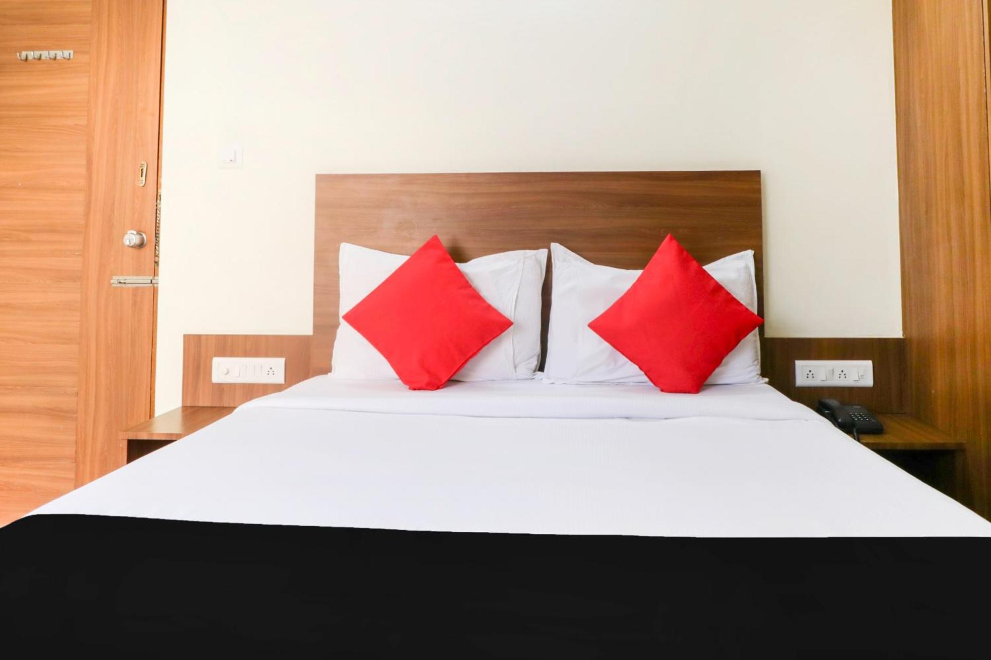 Hotel O Champion Comfort Near Hosahalli Metro Station Bangalore Bagian luar foto