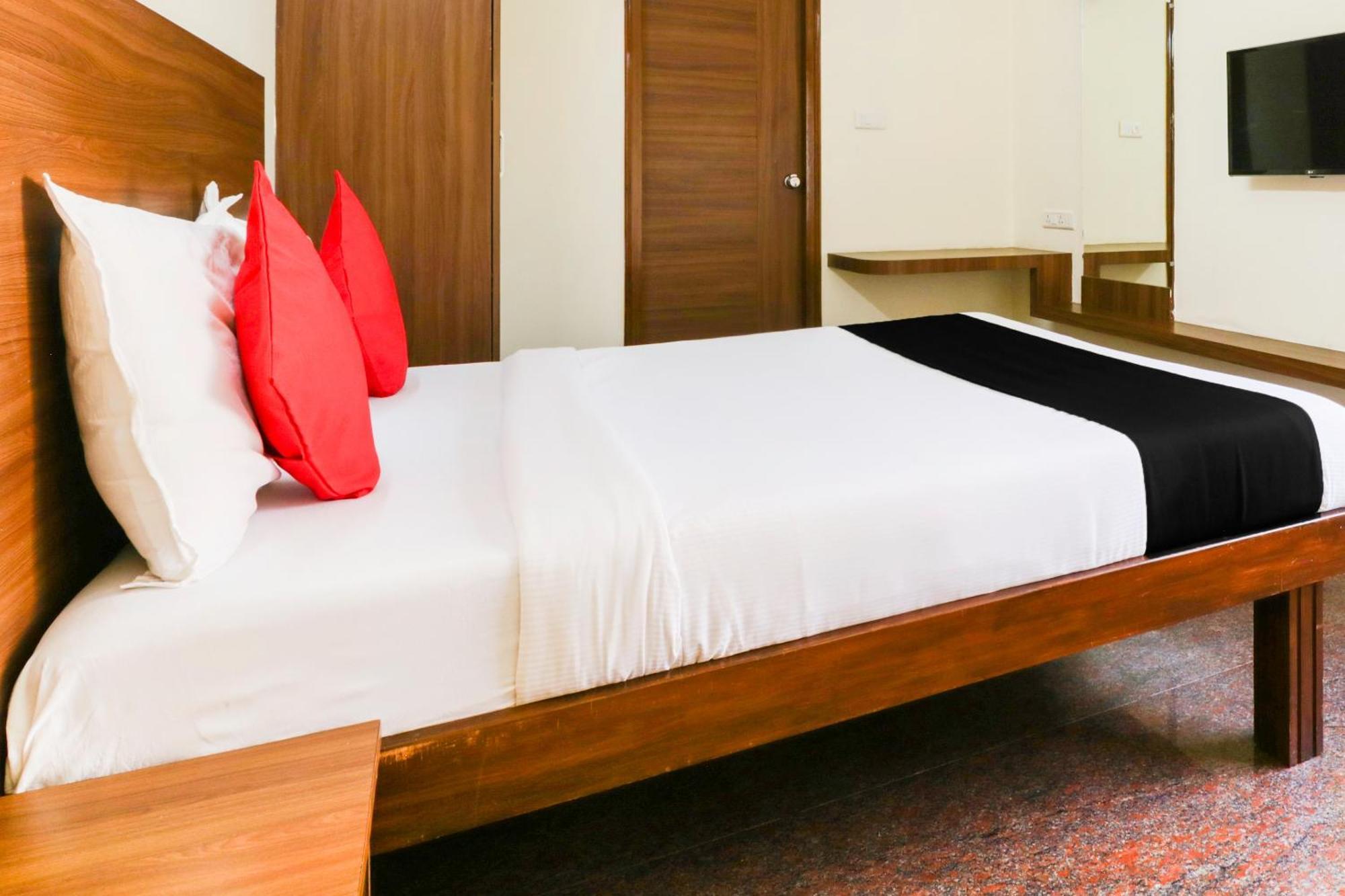 Hotel O Champion Comfort Near Hosahalli Metro Station Bangalore Bagian luar foto