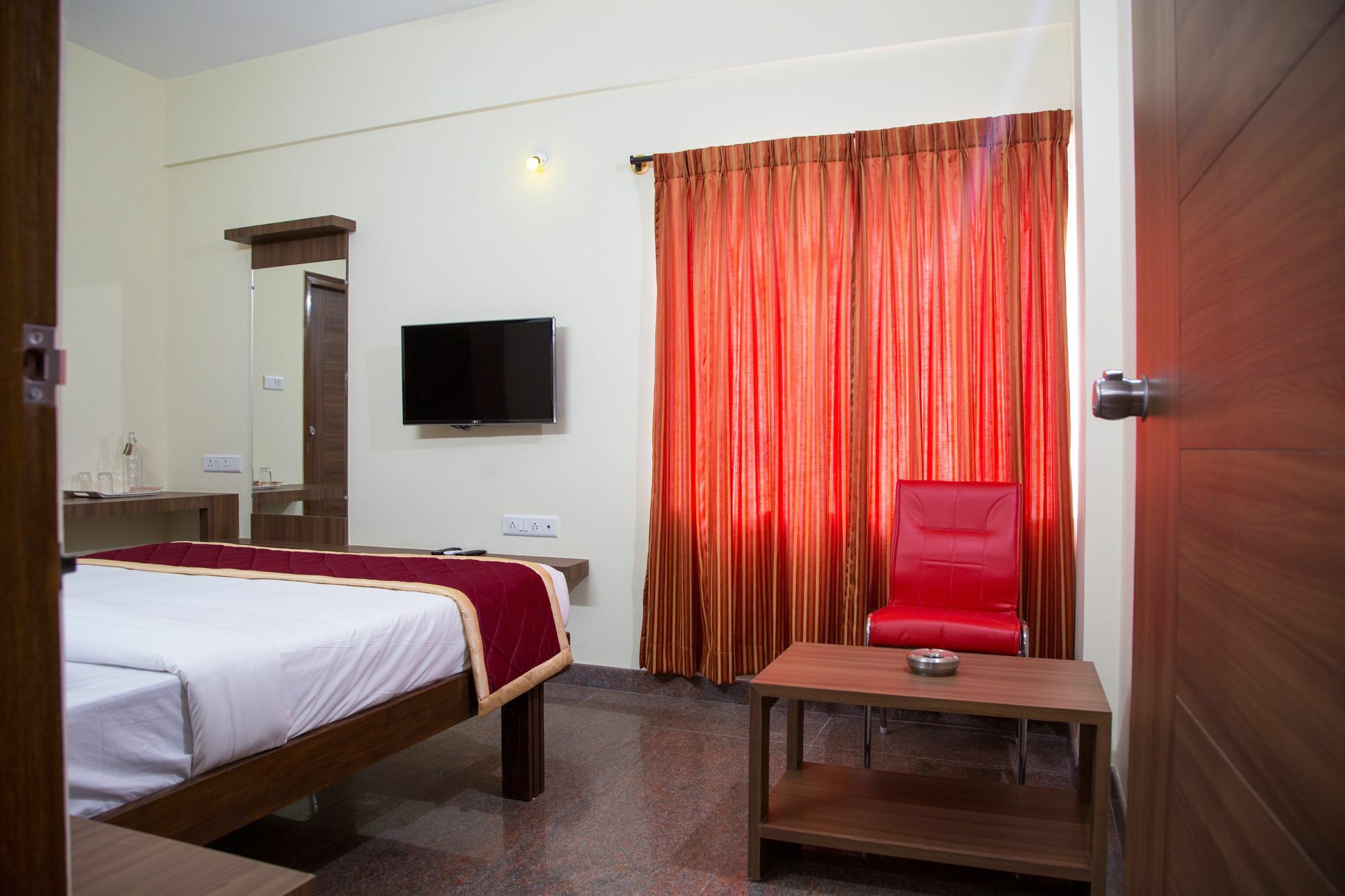 Hotel O Champion Comfort Near Hosahalli Metro Station Bangalore Bagian luar foto