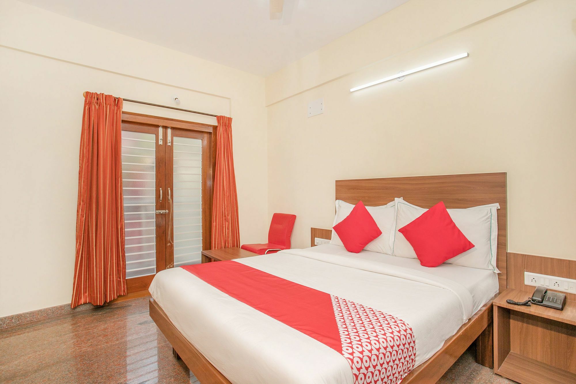 Hotel O Champion Comfort Near Hosahalli Metro Station Bangalore Bagian luar foto