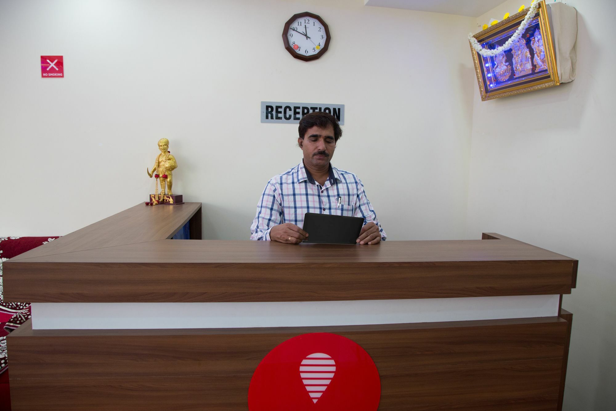 Hotel O Champion Comfort Near Hosahalli Metro Station Bangalore Bagian luar foto